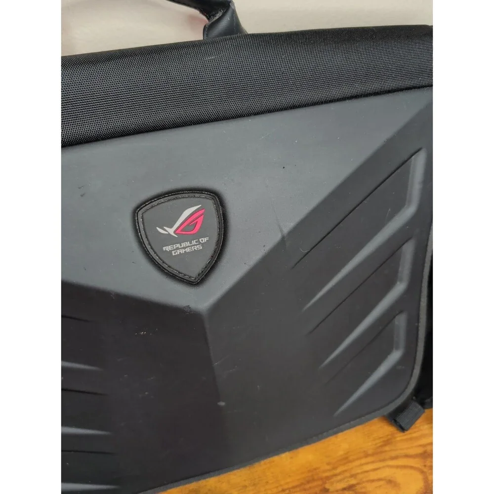 ASUS Republic of Gamers (ROG) Ranger Gaming Messenger Laptop Bag